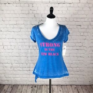 ⭐️Size Small Pink Lotus V-neck t-shirt⭐️